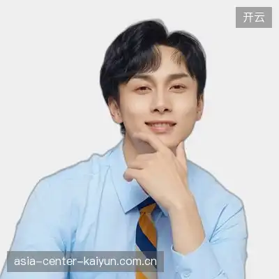 何豪东